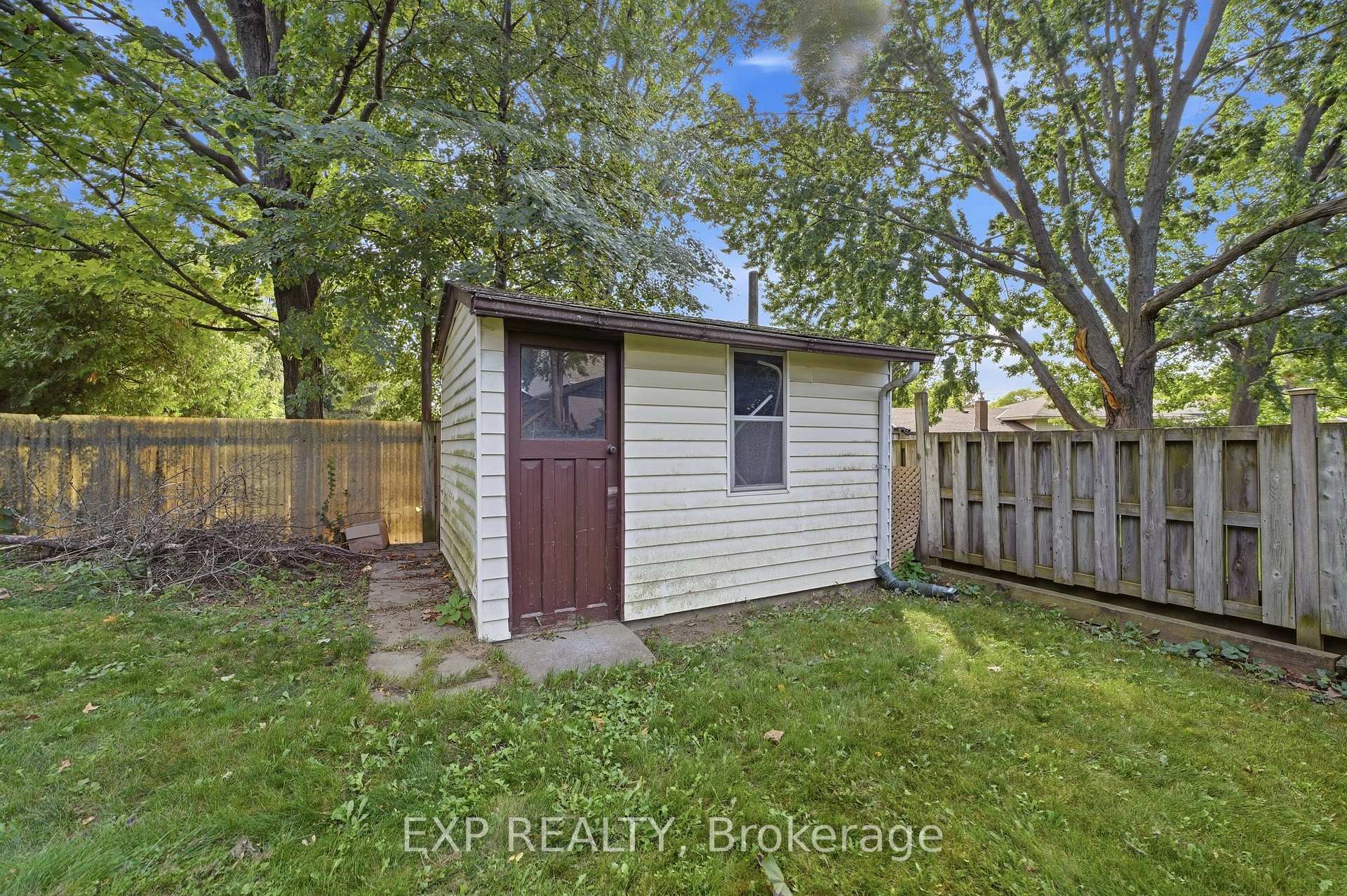 Photo 32 of 6518 Crawford Street, Niagara Falls, Morrison — HOMEH