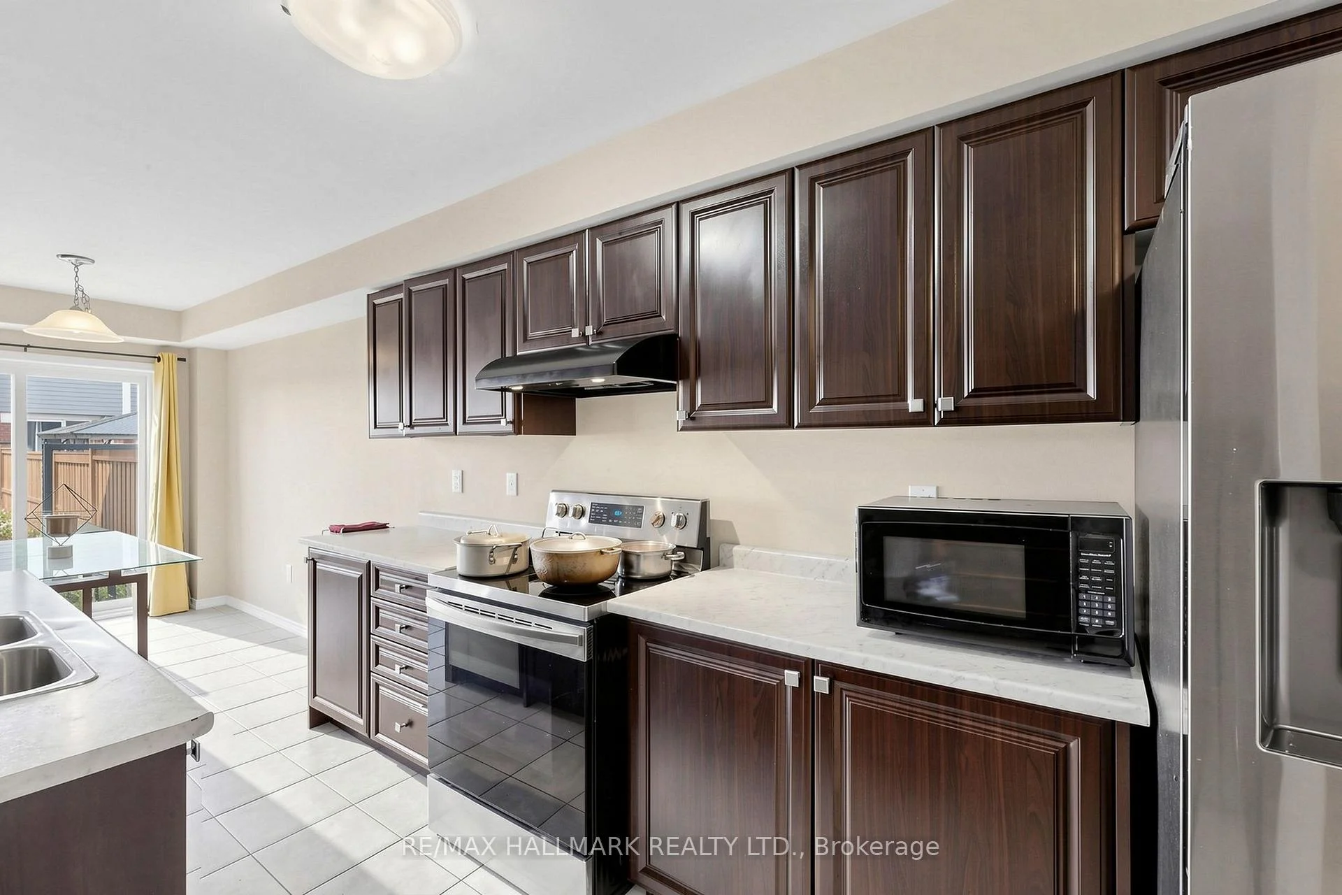 Photo 14 of 72 Munro Circle, Brantford, Empire South — HOMEH
