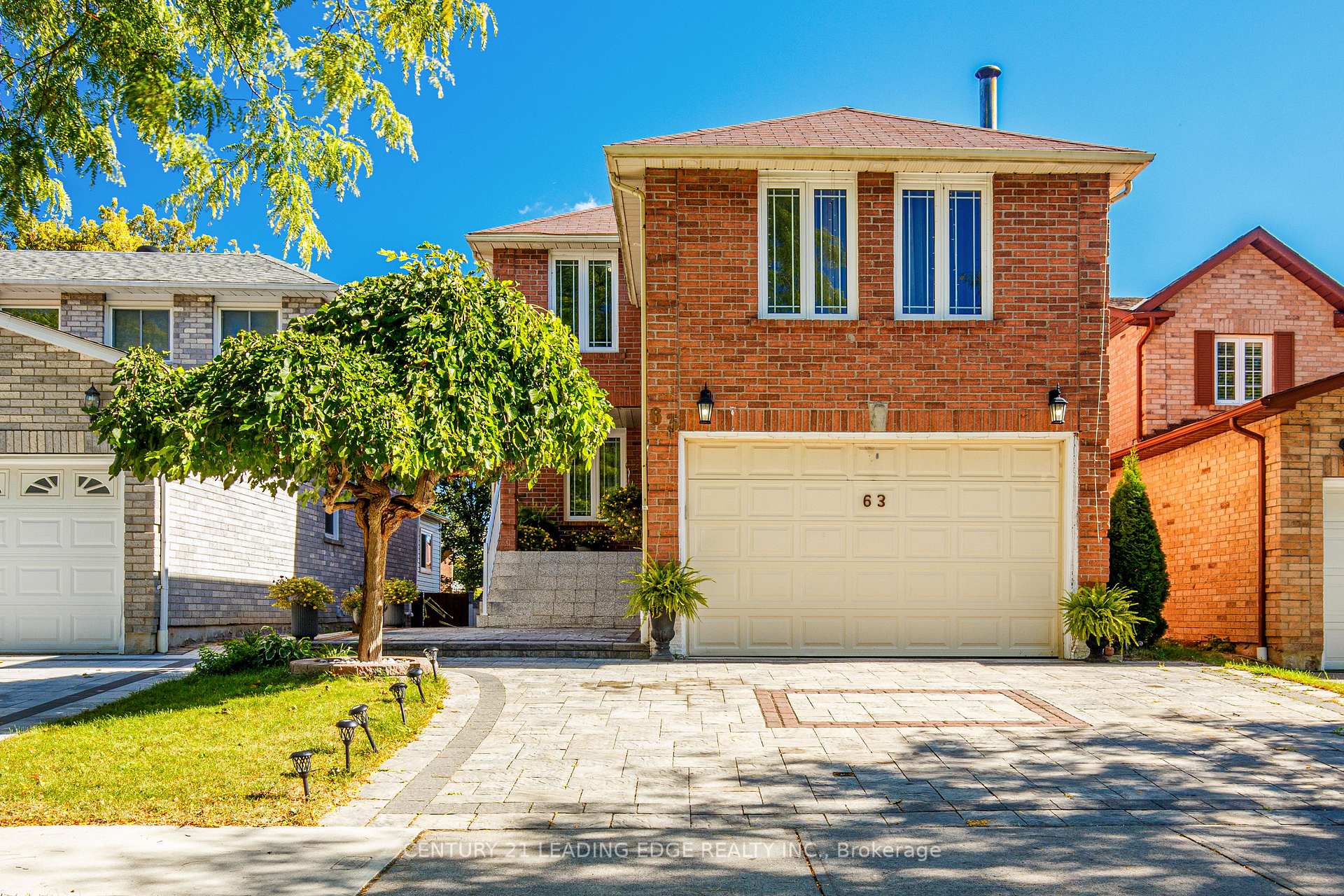 Photo 5 of 63 Daniels Crescent, Ajax, Central West — HOMEH