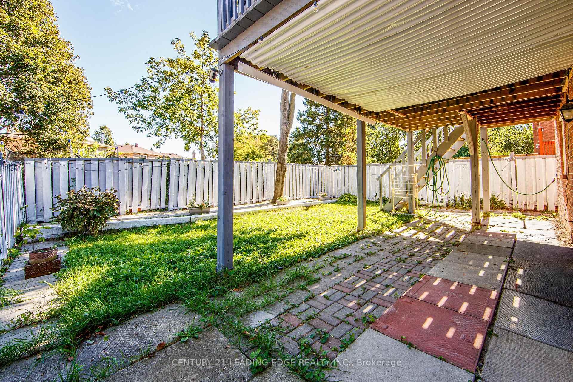 Photo 9 of 63 Daniels Crescent, Ajax, Central West — HOMEH