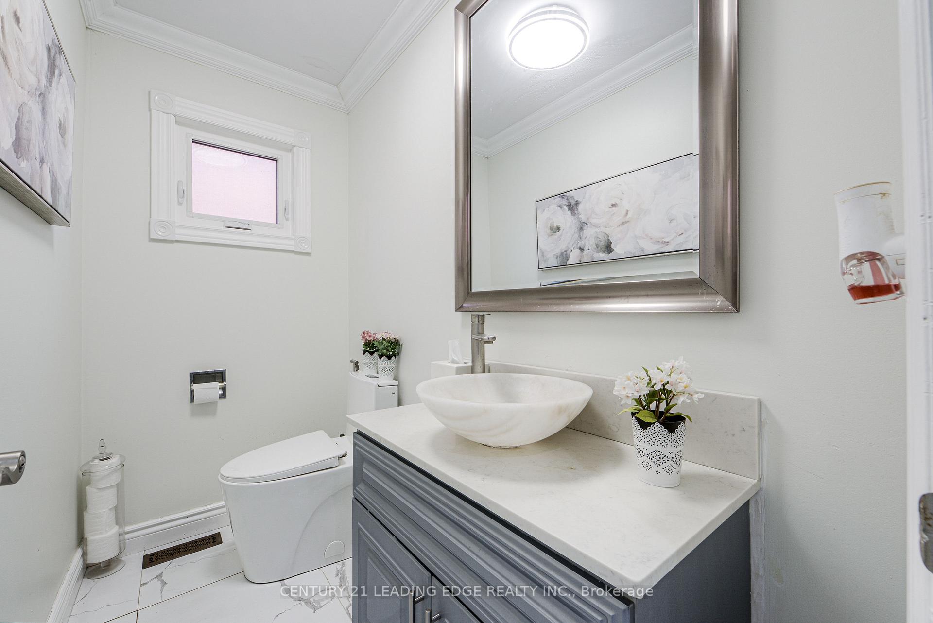 Photo 13 of 63 Daniels Crescent, Ajax, Central West — HOMEH