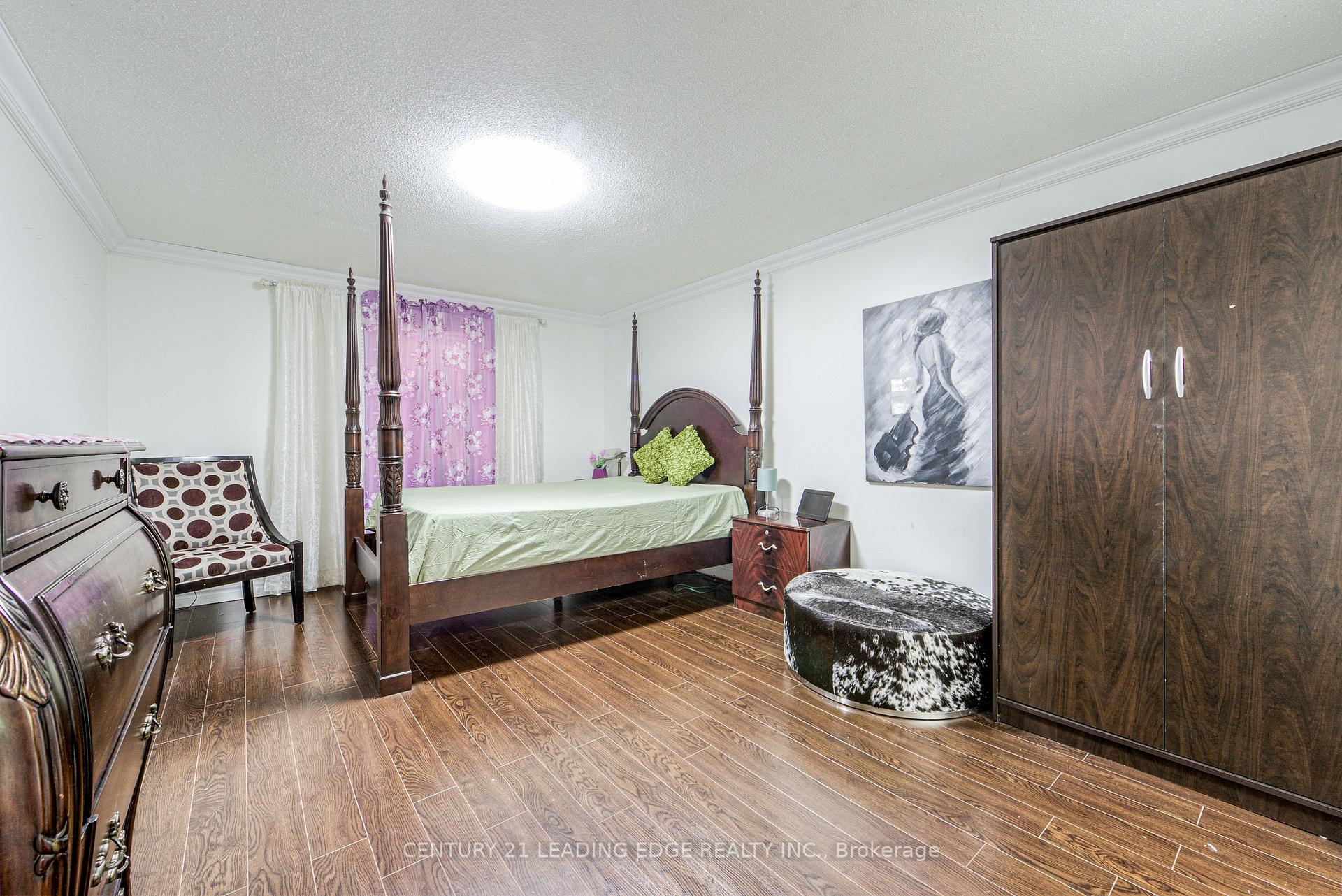 Photo 36 of 63 Daniels Crescent, Ajax, Central West — HOMEH