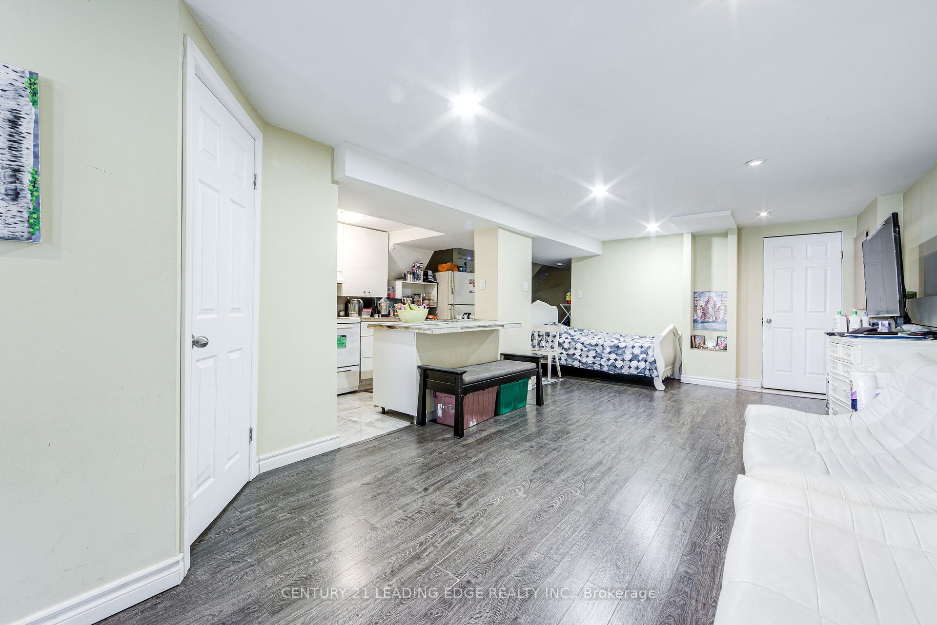 Photo 51 of 63 Daniels Crescent, Ajax, Central West — HOMEH