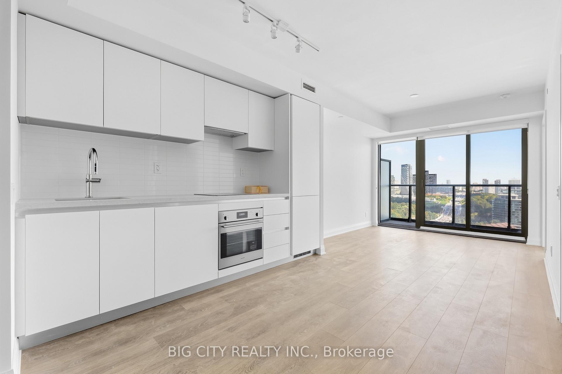 Photo 3 of Unit 1809, 25 Frederick Todd Way, Toronto, Thorncliffe Park — HOMEH
