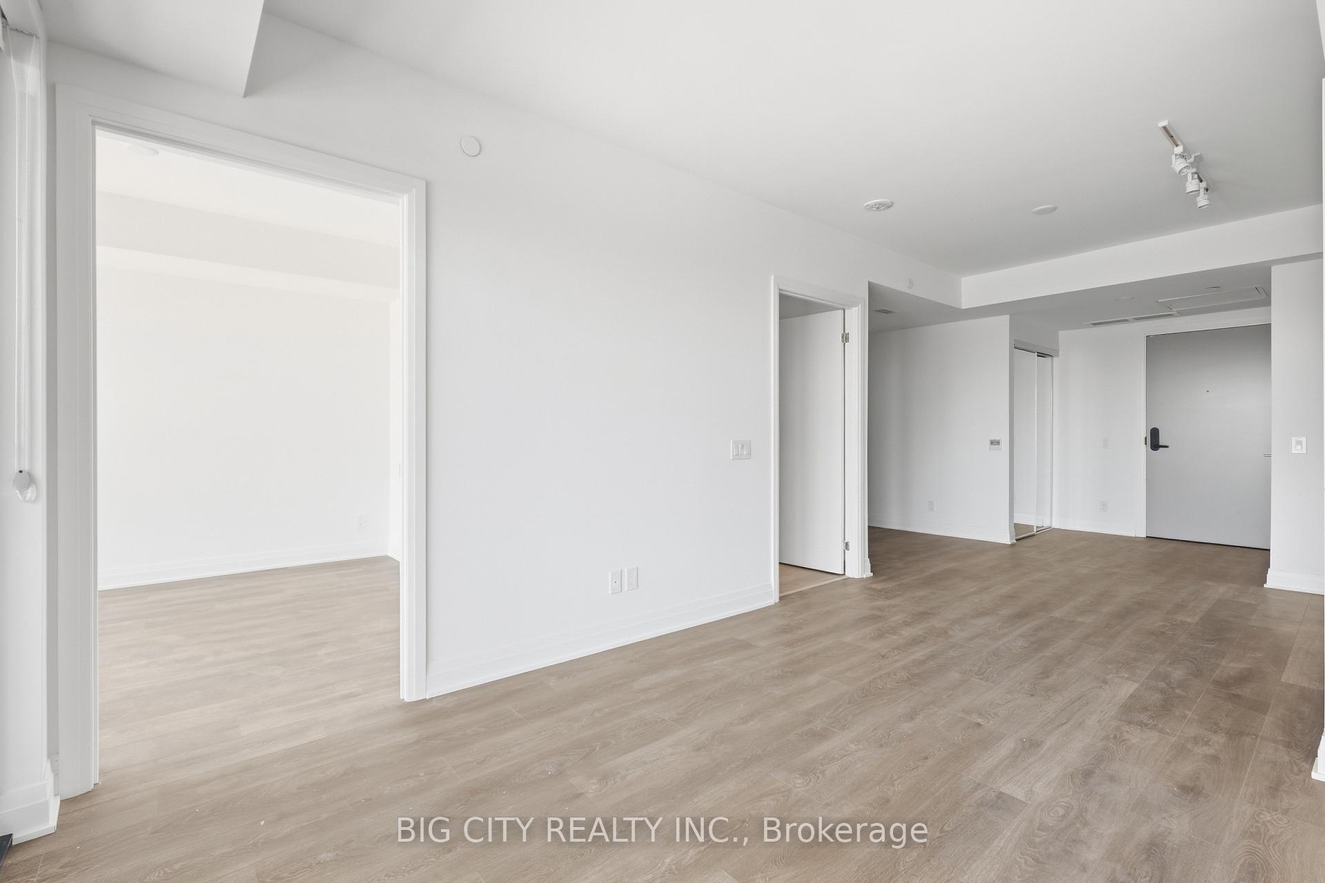 Photo 8 of Unit 1809, 25 Frederick Todd Way, Toronto, Thorncliffe Park — HOMEH