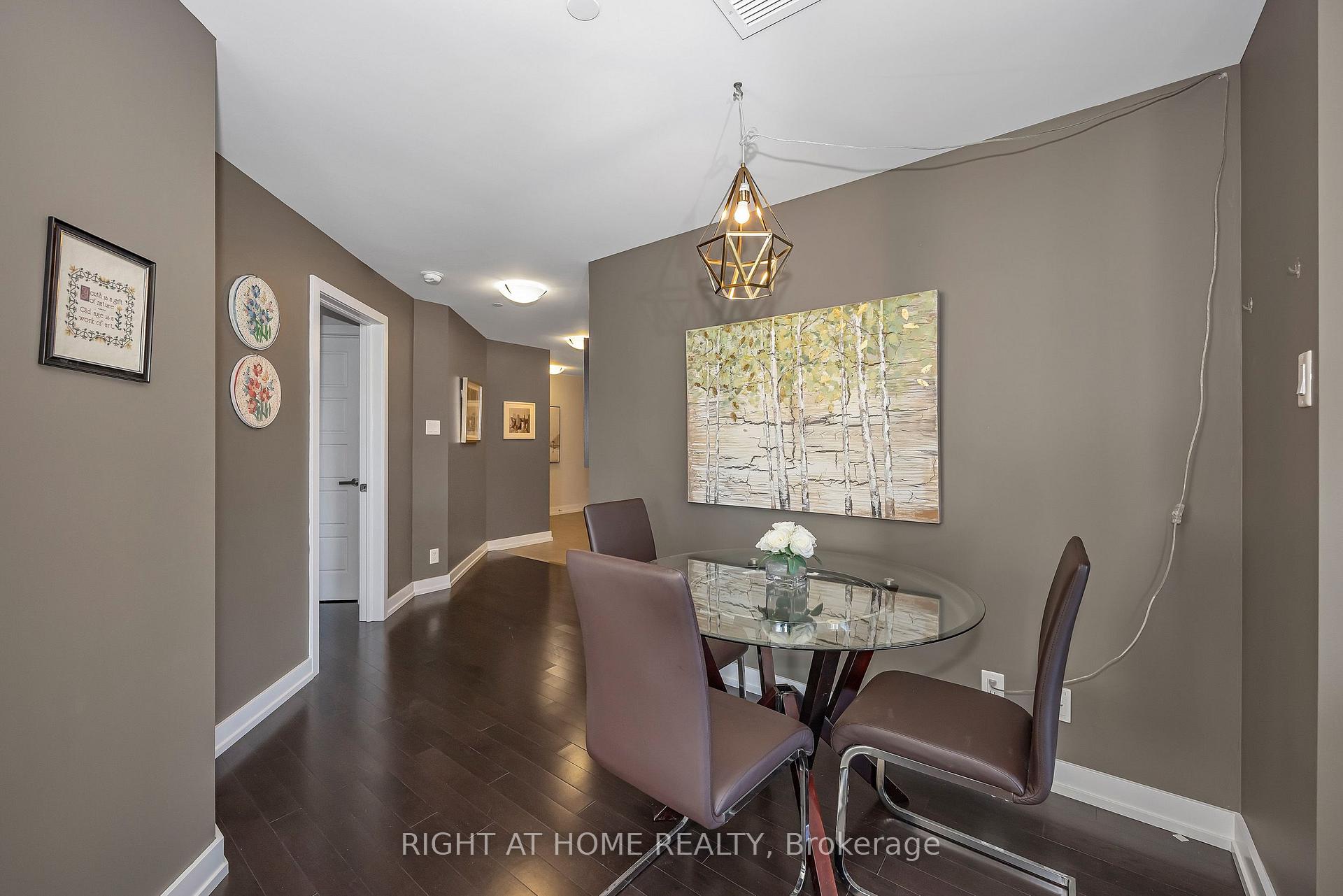 Photo 10 of Unit 203, 330 Titan Private, Ottawa, Borden Farm/Stewart Farm/Carleton Heights/Parkwood Hills — HOMEH