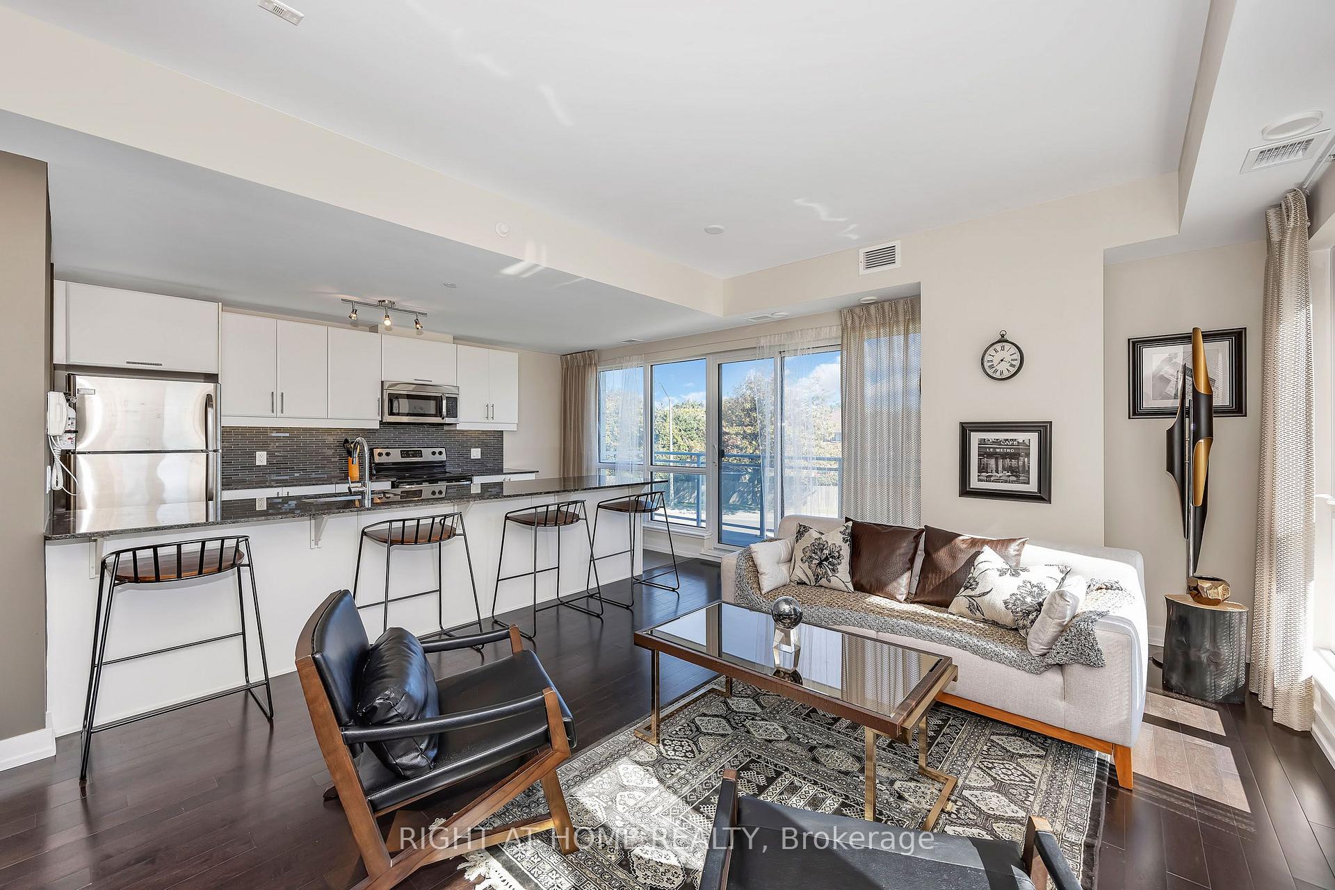Photo 16 of Unit 203, 330 Titan Private, Ottawa, Borden Farm/Stewart Farm/Carleton Heights/Parkwood Hills — HOMEH