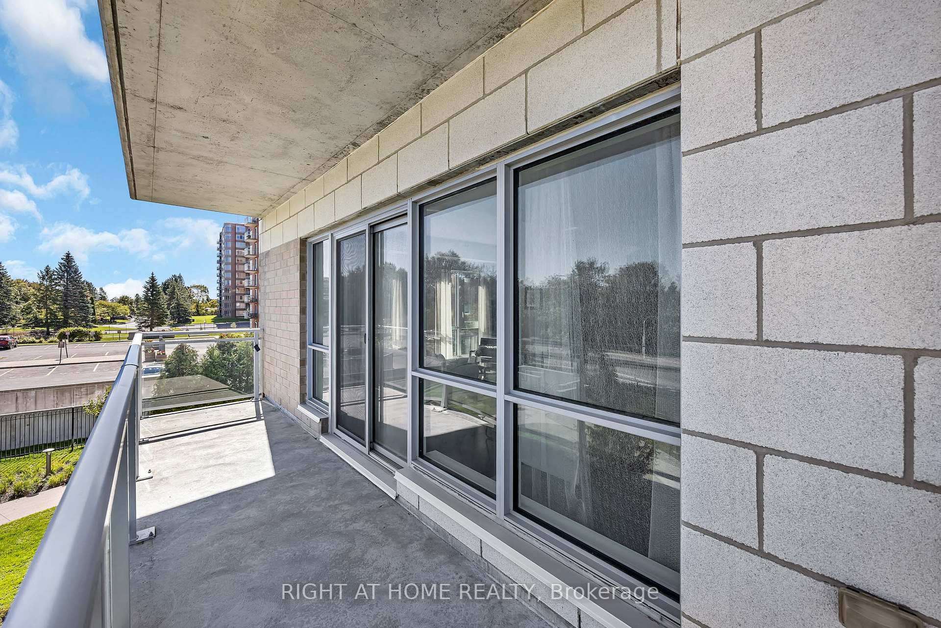 Photo 24 of Unit 203, 330 Titan Private, Ottawa, Borden Farm/Stewart Farm/Carleton Heights/Parkwood Hills — HOMEH