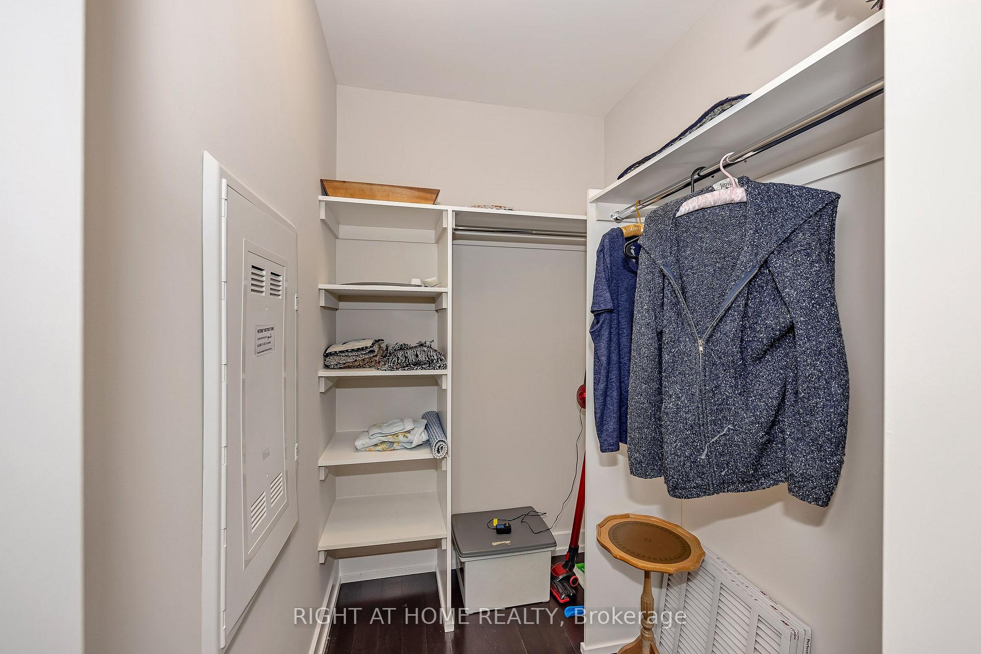 Photo 27 of Unit 203, 330 Titan Private, Ottawa, Borden Farm/Stewart Farm/Carleton Heights/Parkwood Hills — HOMEH
