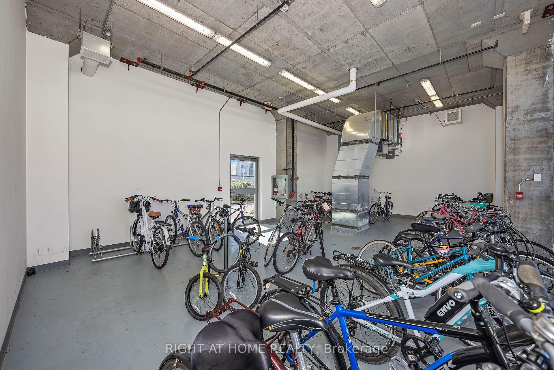 Photo 39 of Unit 203, 330 Titan Private, Ottawa, Borden Farm/Stewart Farm/Carleton Heights/Parkwood Hills — HOMEH