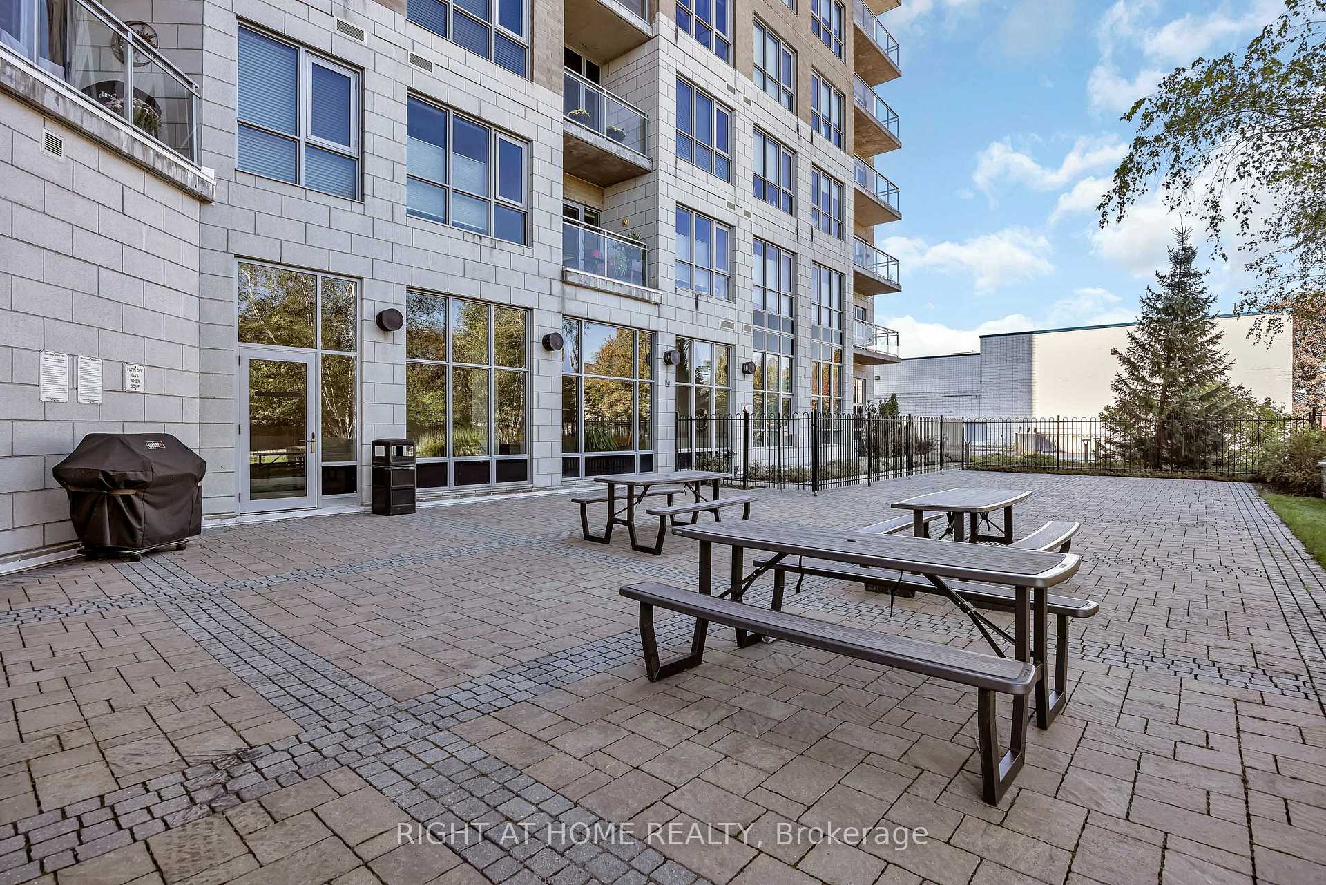 Photo 40 of Unit 203, 330 Titan Private, Ottawa, Borden Farm/Stewart Farm/Carleton Heights/Parkwood Hills — HOMEH