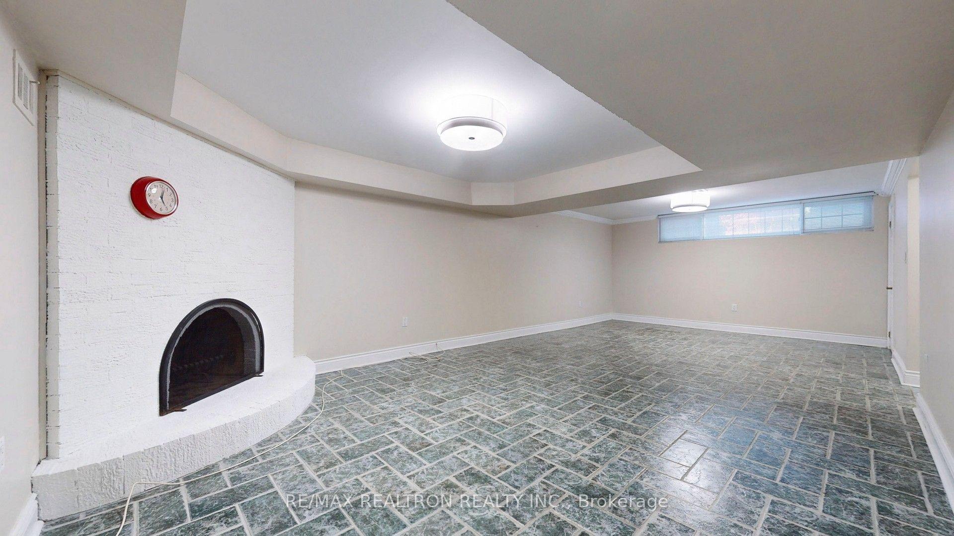 Photo 1 of Unit Bsmt, 31 Whitelock Crescent, North York, Bayview Village — HOMEH