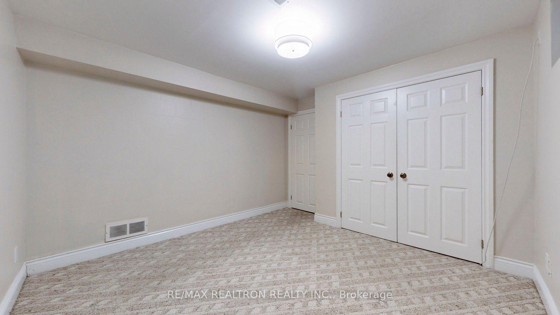 Photo 12 of Unit Bsmt, 31 Whitelock Crescent, North York, Bayview Village — HOMEH