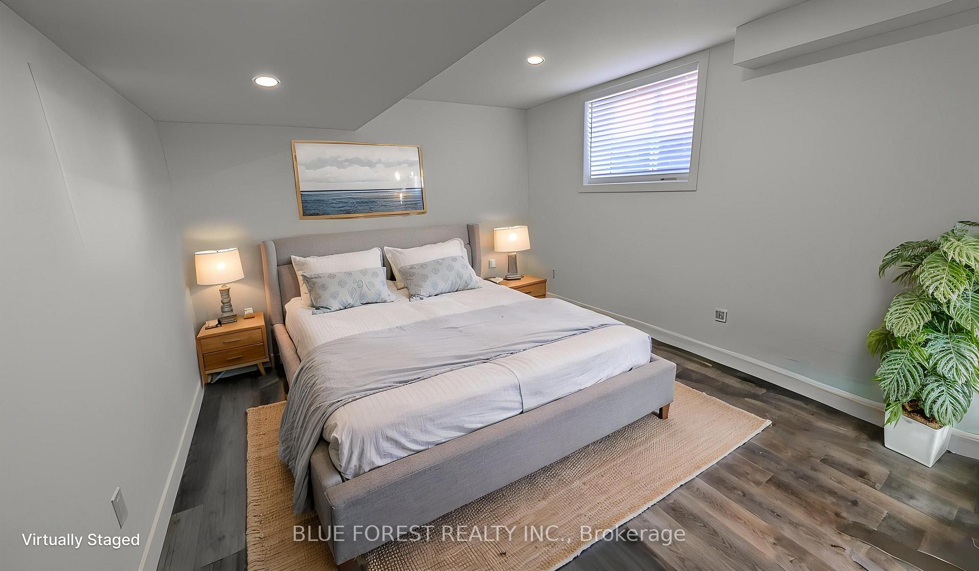 Photo 20 of 3319 Regiment Road, London, South V — HOMEH