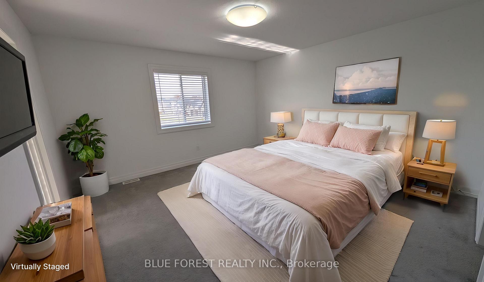 Photo 27 of 3319 Regiment Road, London, South V — HOMEH