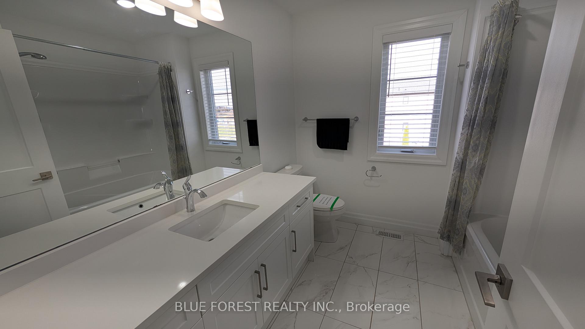 Photo 32 of 3319 Regiment Road, London, South V — HOMEH