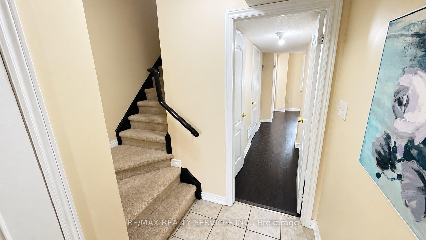 Photo 5 of 12 Urbana Road, Brampton, Bram West — HOMEH
