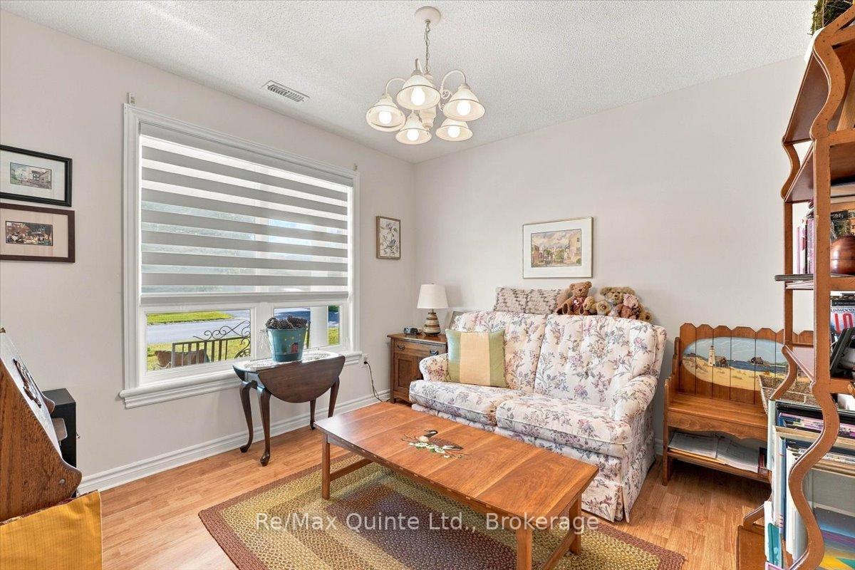 Photo 3 of Unit 14, 15 Aldersgate Drive, Belleville, Belleville Ward — HOMEH