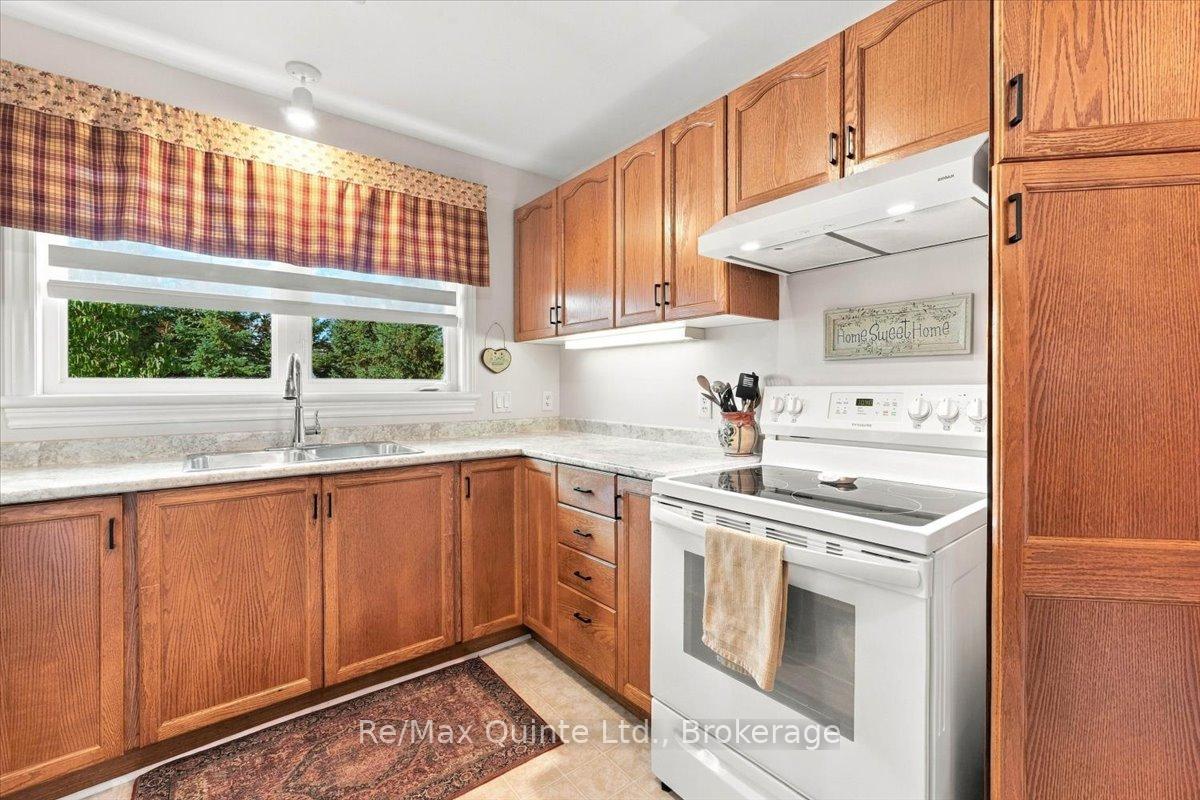 Photo 10 of Unit 14, 15 Aldersgate Drive, Belleville, Belleville Ward — HOMEH