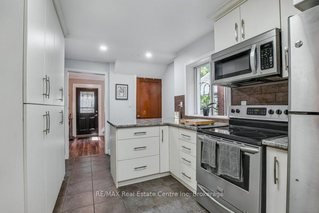 Photo 4 of 207 Waterloo Avenue, Guelph, Junction/Onward Willow — HOMEH