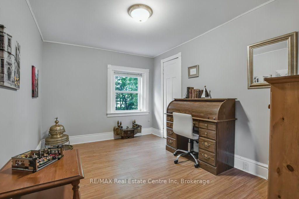 Photo 14 of 207 Waterloo Avenue, Guelph, Junction/Onward Willow — HOMEH