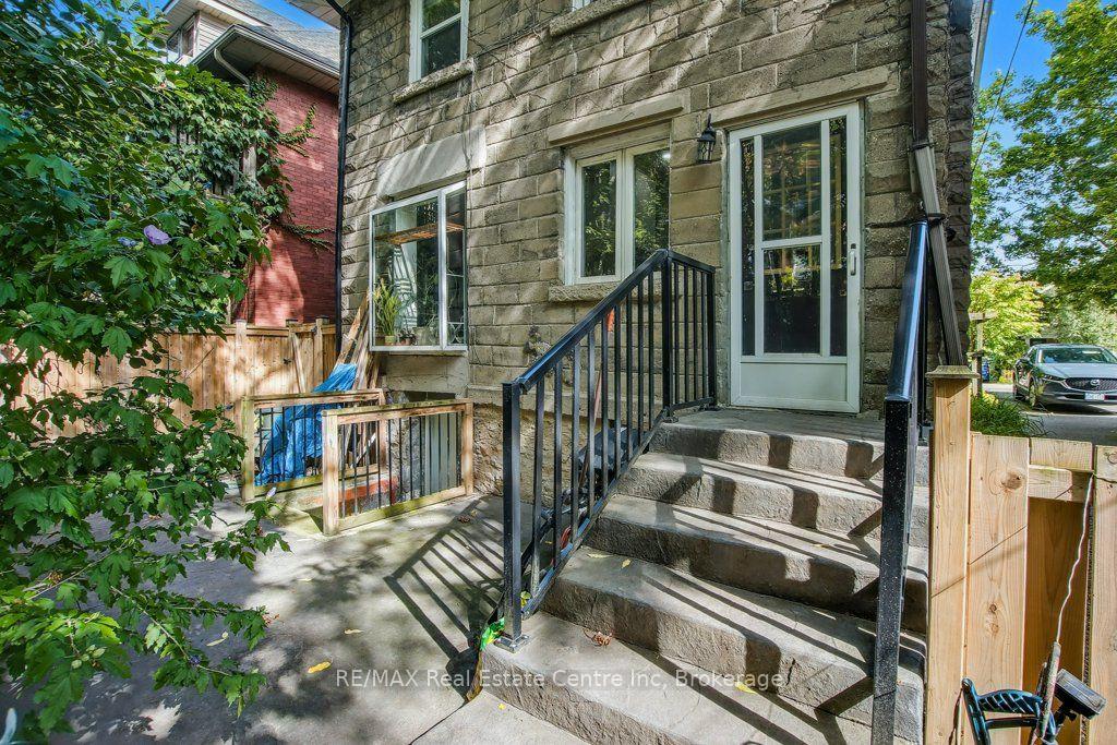 Photo 19 of 207 Waterloo Avenue, Guelph, Junction/Onward Willow — HOMEH
