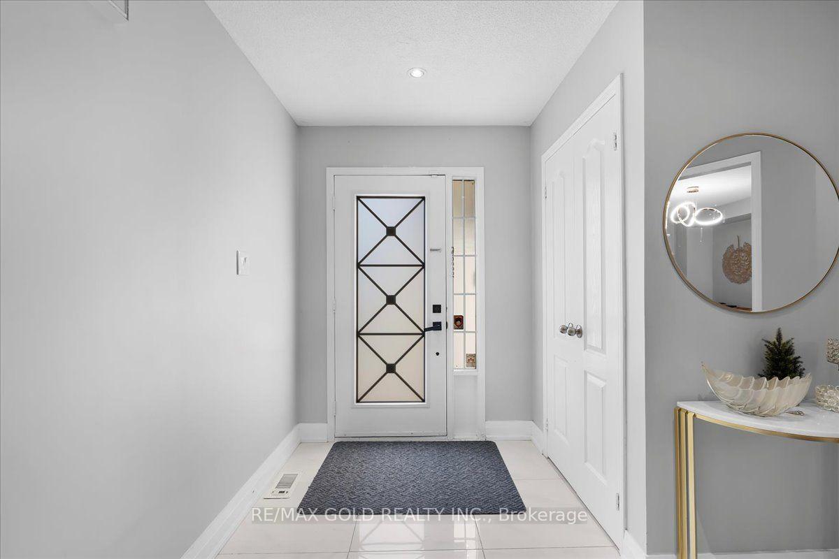 Photo 4 of 1484 Rose Haven Road, Mississauga, East Credit — HOMEH