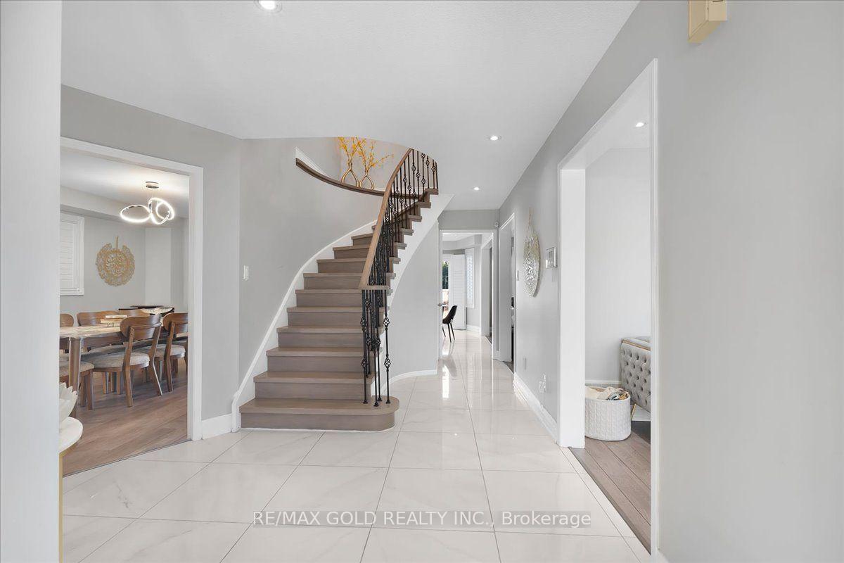 Photo 5 of 1484 Rose Haven Road, Mississauga, East Credit — HOMEH