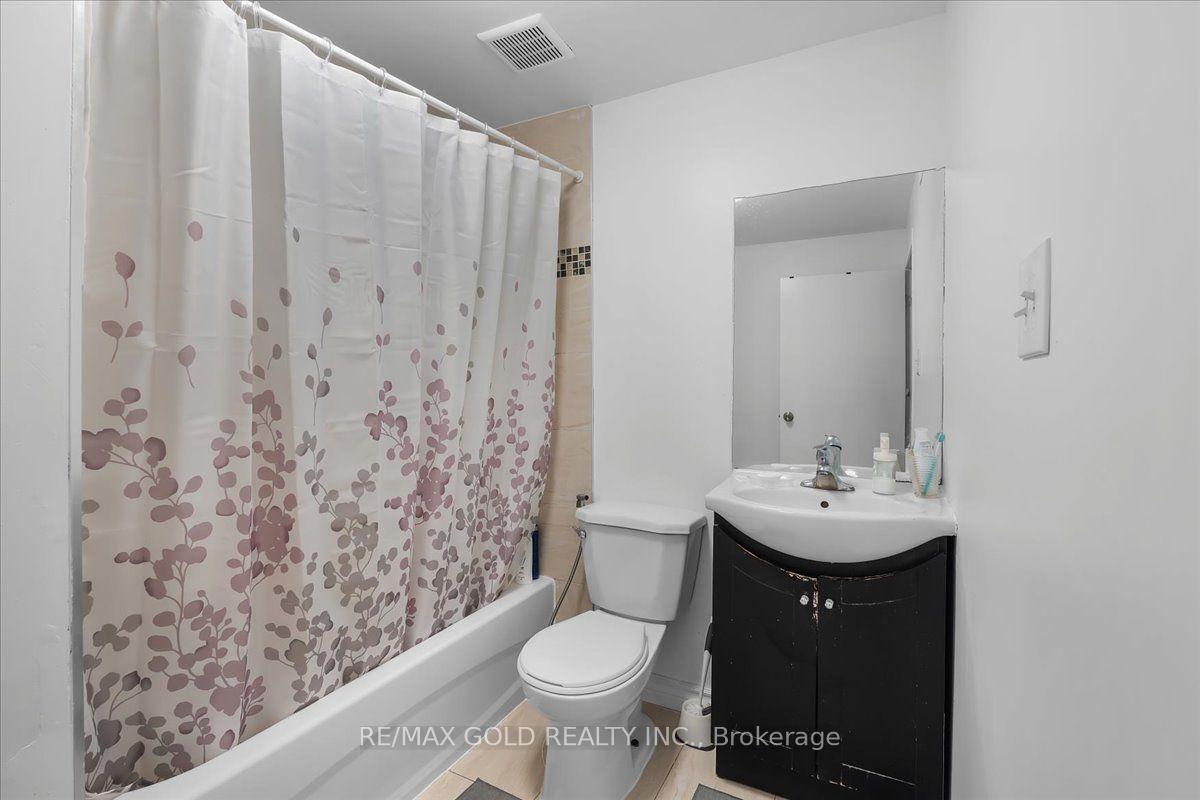 Photo 32 of 1484 Rose Haven Road, Mississauga, East Credit — HOMEH