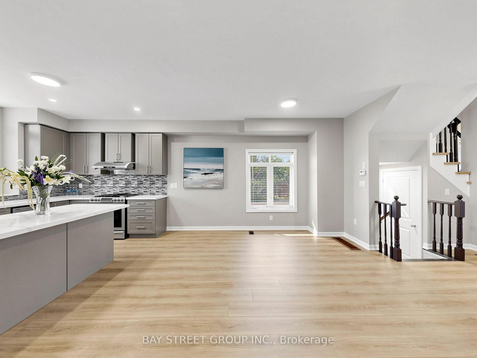 Photo 11 of 2 Longshore Way, Whitby, Port Whitby — HOMEH