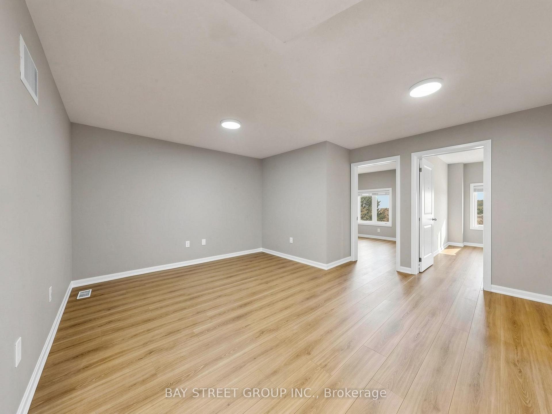 Photo 14 of 2 Longshore Way, Whitby, Port Whitby — HOMEH