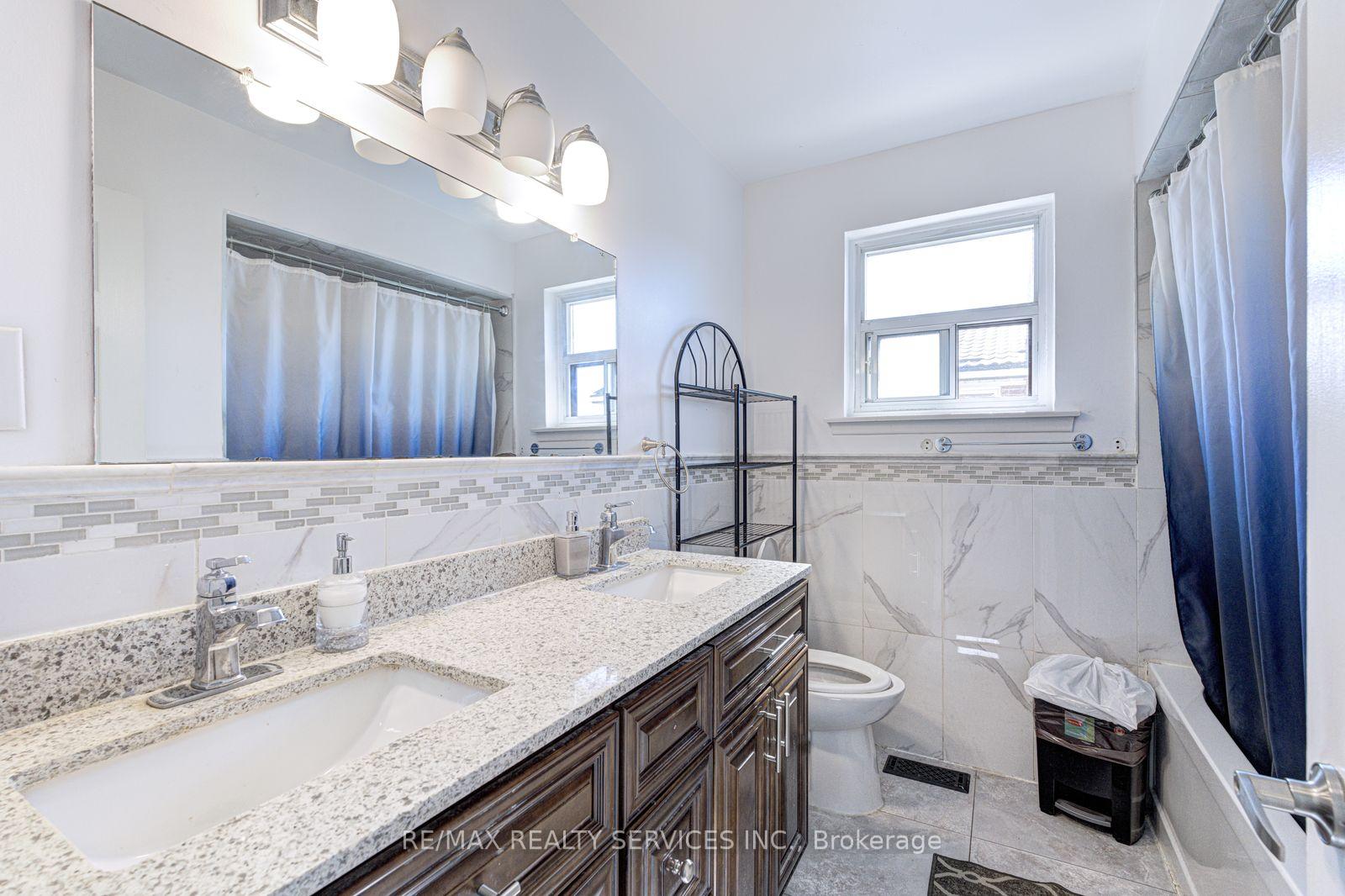 Photo 24 of 7558 Rockhill Road, Mississauga, Malton — HOMEH