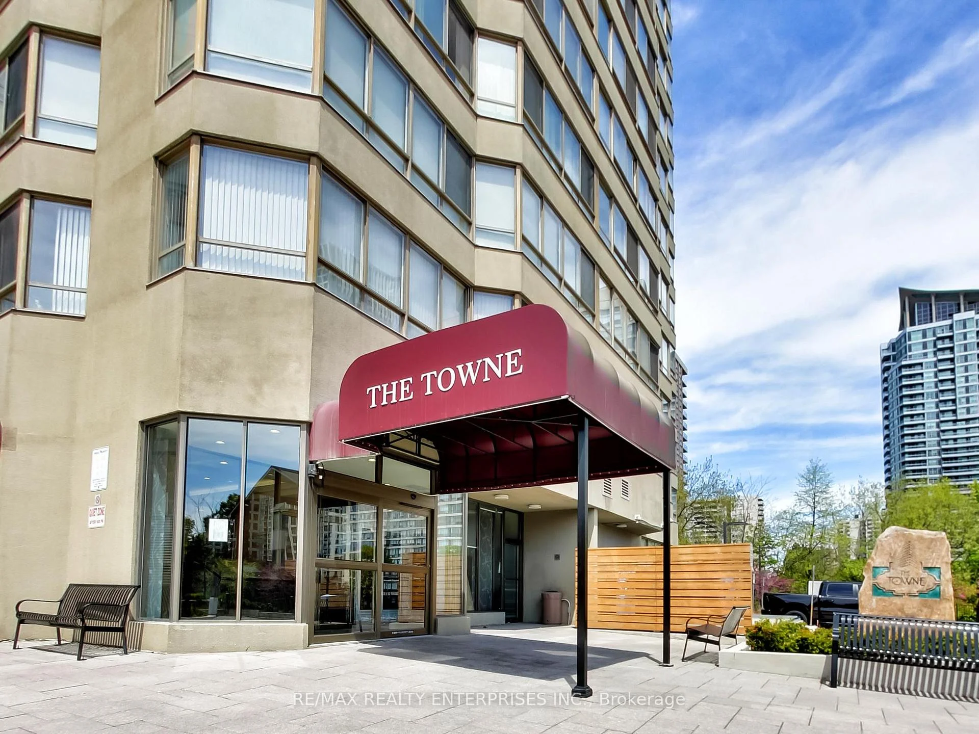 Photo 6 of Unit 110B, 3605 Kariya Drive, Mississauga, City Centre — HOMEH