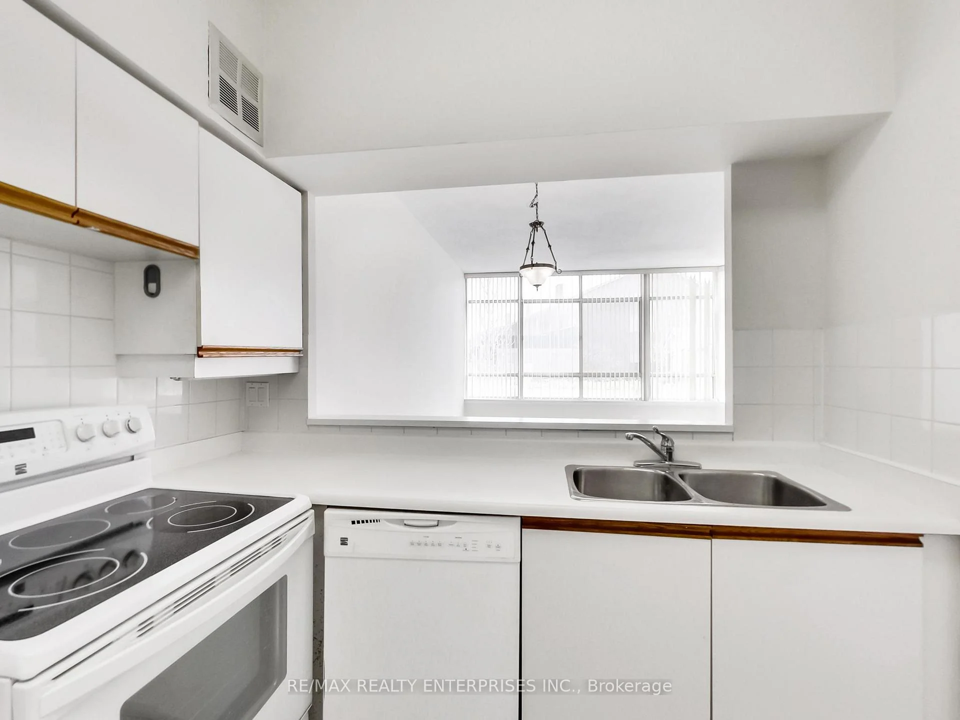 Photo 27 of Unit 110B, 3605 Kariya Drive, Mississauga, City Centre — HOMEH