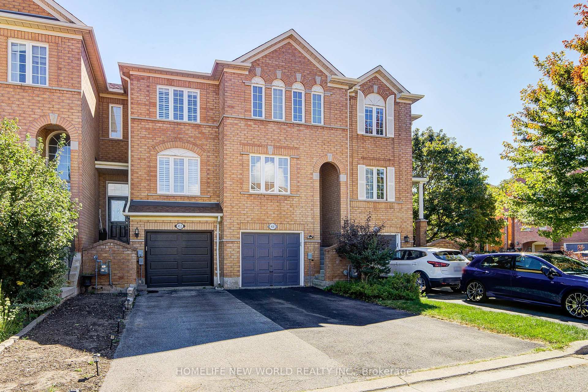 Photo 2 of 410 Fairgate Way, Oakville, Wedgewood Creek — HOMEH