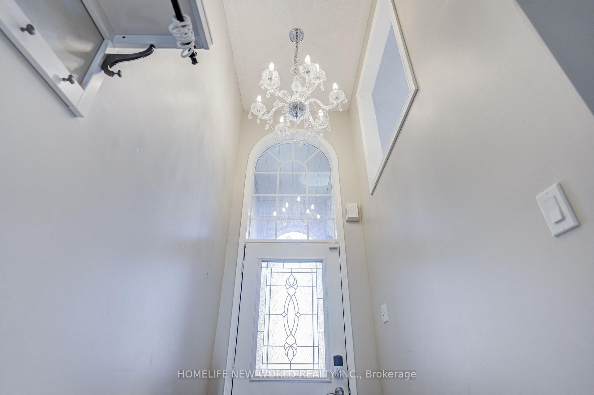 Photo 4 of 410 Fairgate Way, Oakville, Wedgewood Creek — HOMEH