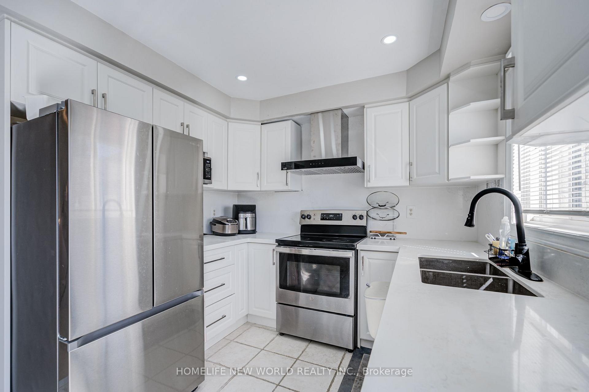 Photo 7 of 410 Fairgate Way, Oakville, Wedgewood Creek — HOMEH
