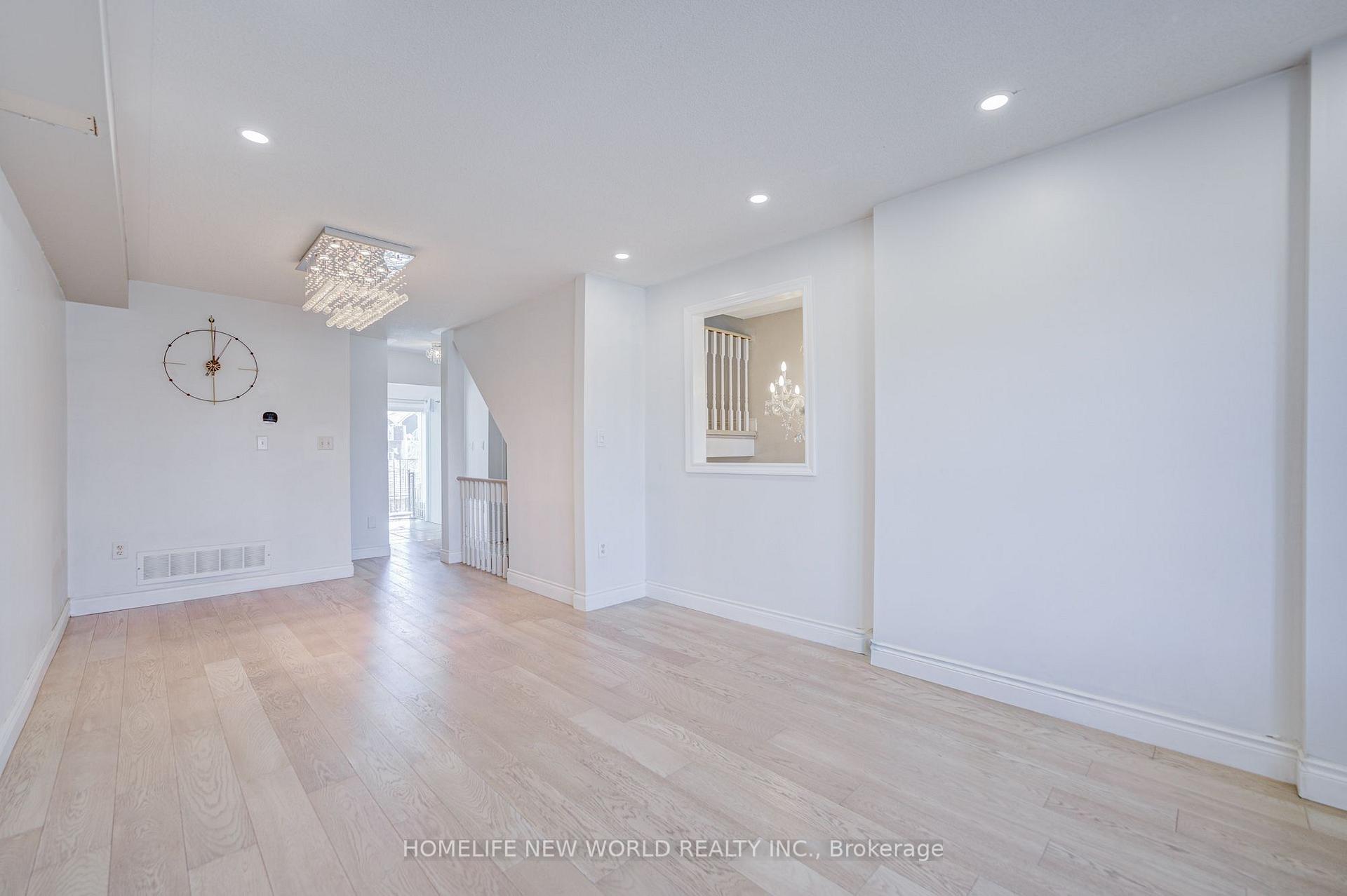 Photo 15 of 410 Fairgate Way, Oakville, Wedgewood Creek — HOMEH