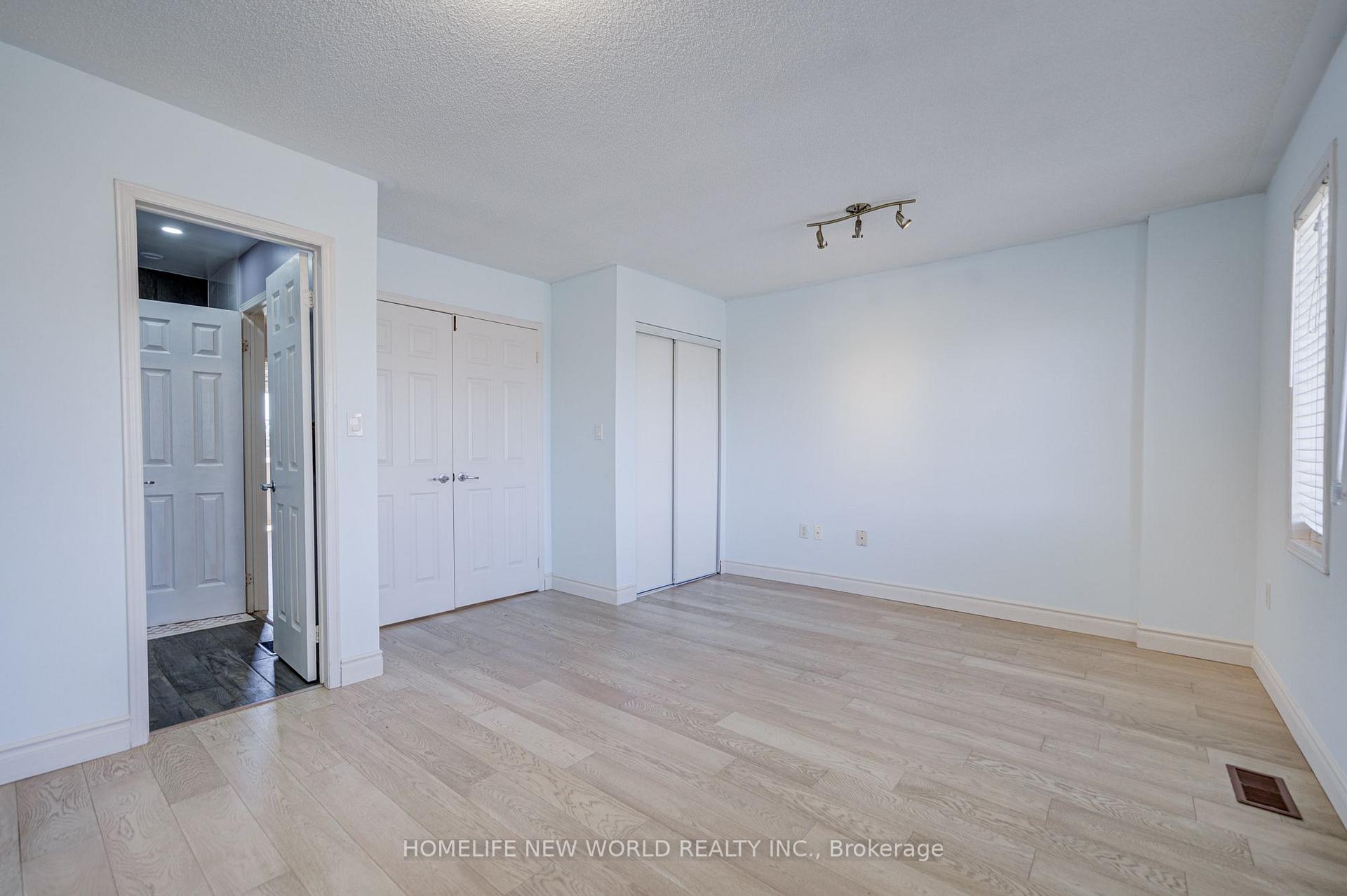 Photo 21 of 410 Fairgate Way, Oakville, Wedgewood Creek — HOMEH