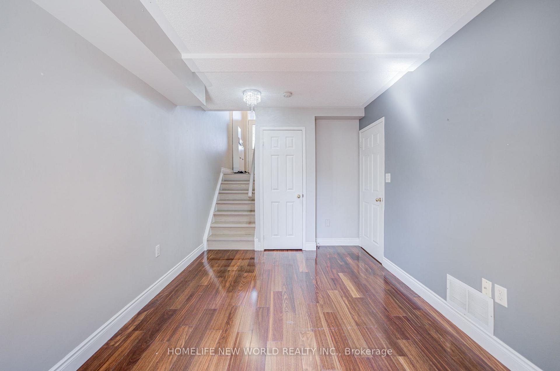 Photo 32 of 410 Fairgate Way, Oakville, Wedgewood Creek — HOMEH