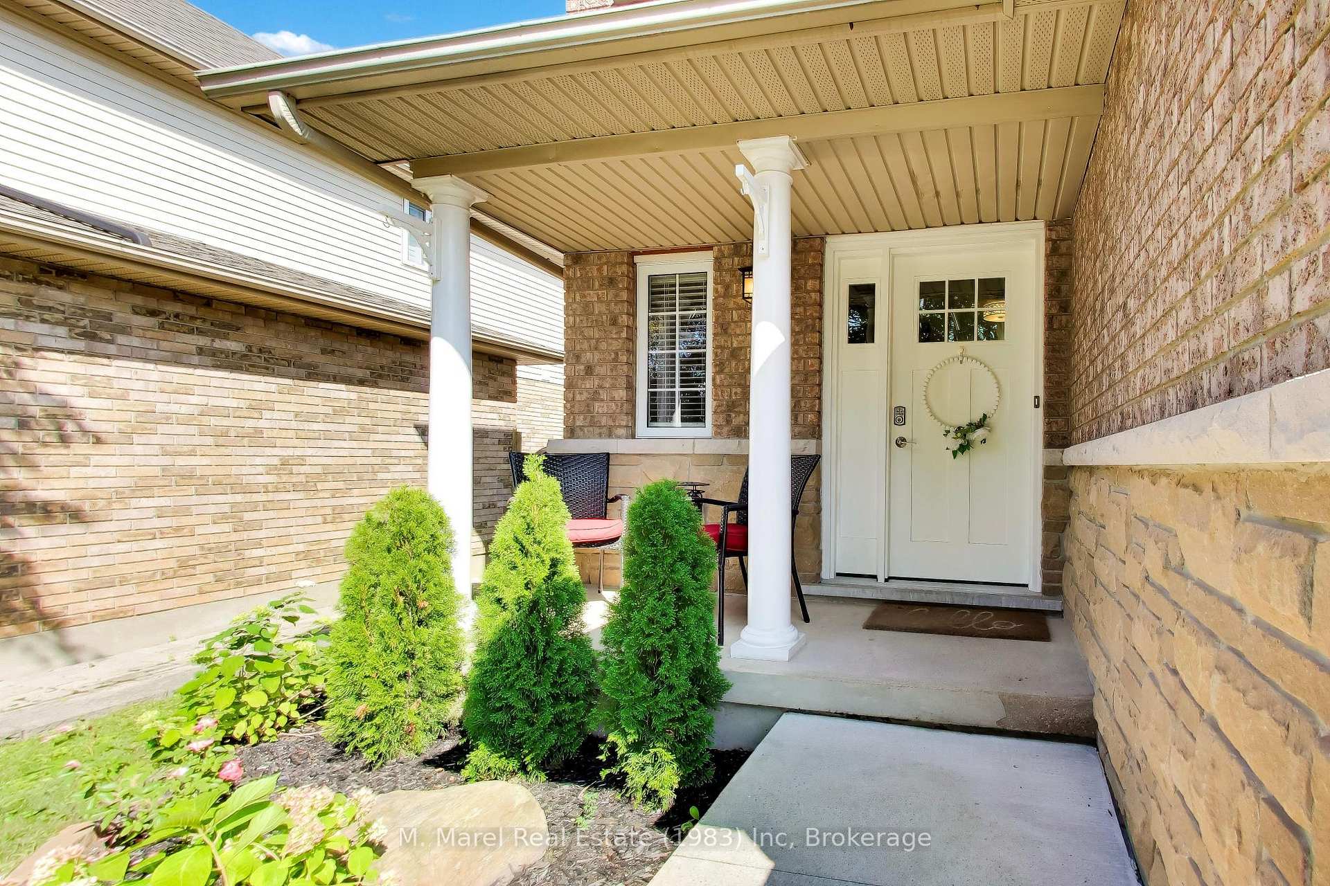 Photo 2 of 38 Udell Way, Grimsby, Grimsby East — HOMEH