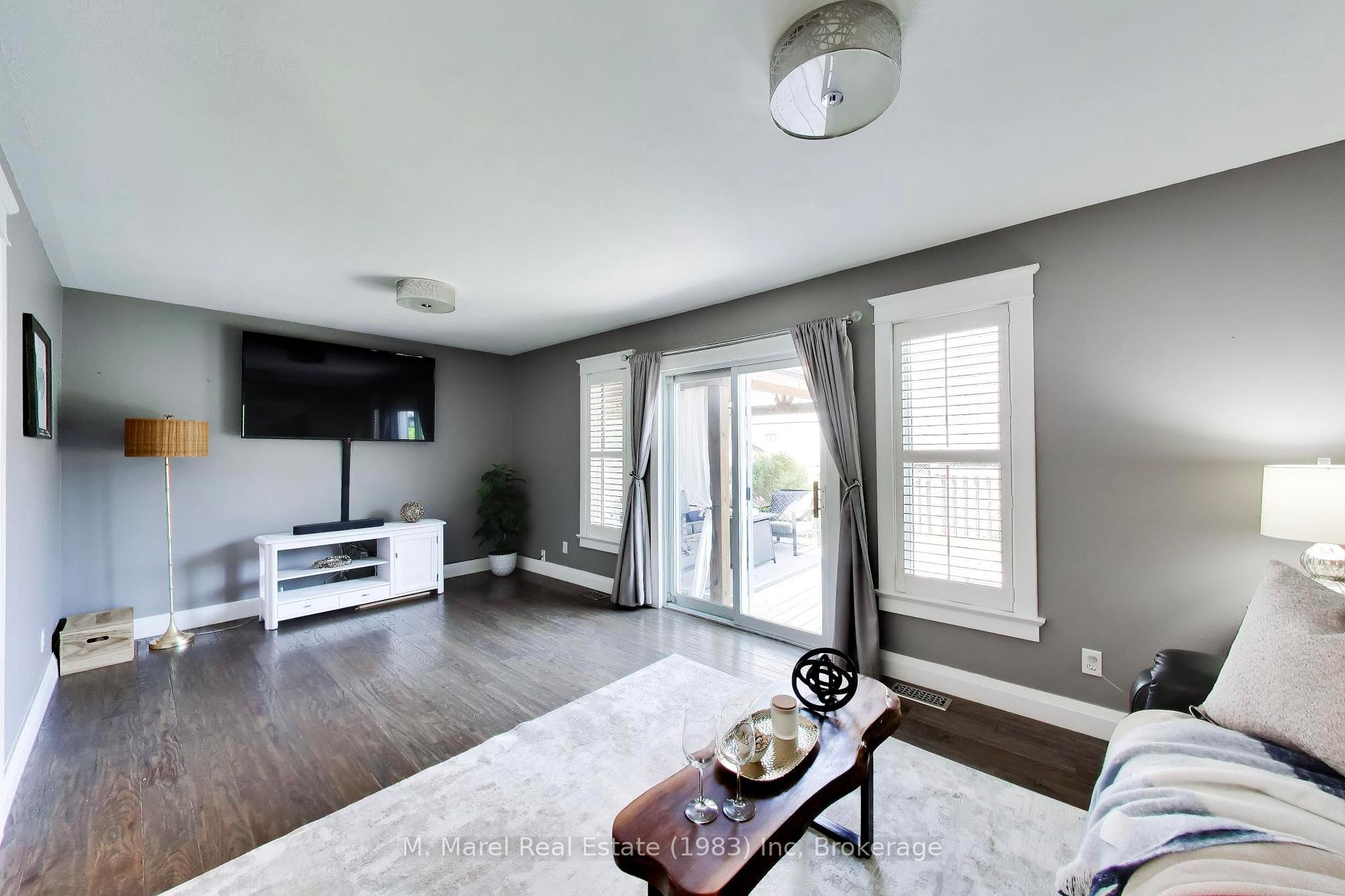 Photo 4 of 38 Udell Way, Grimsby, Grimsby East — HOMEH
