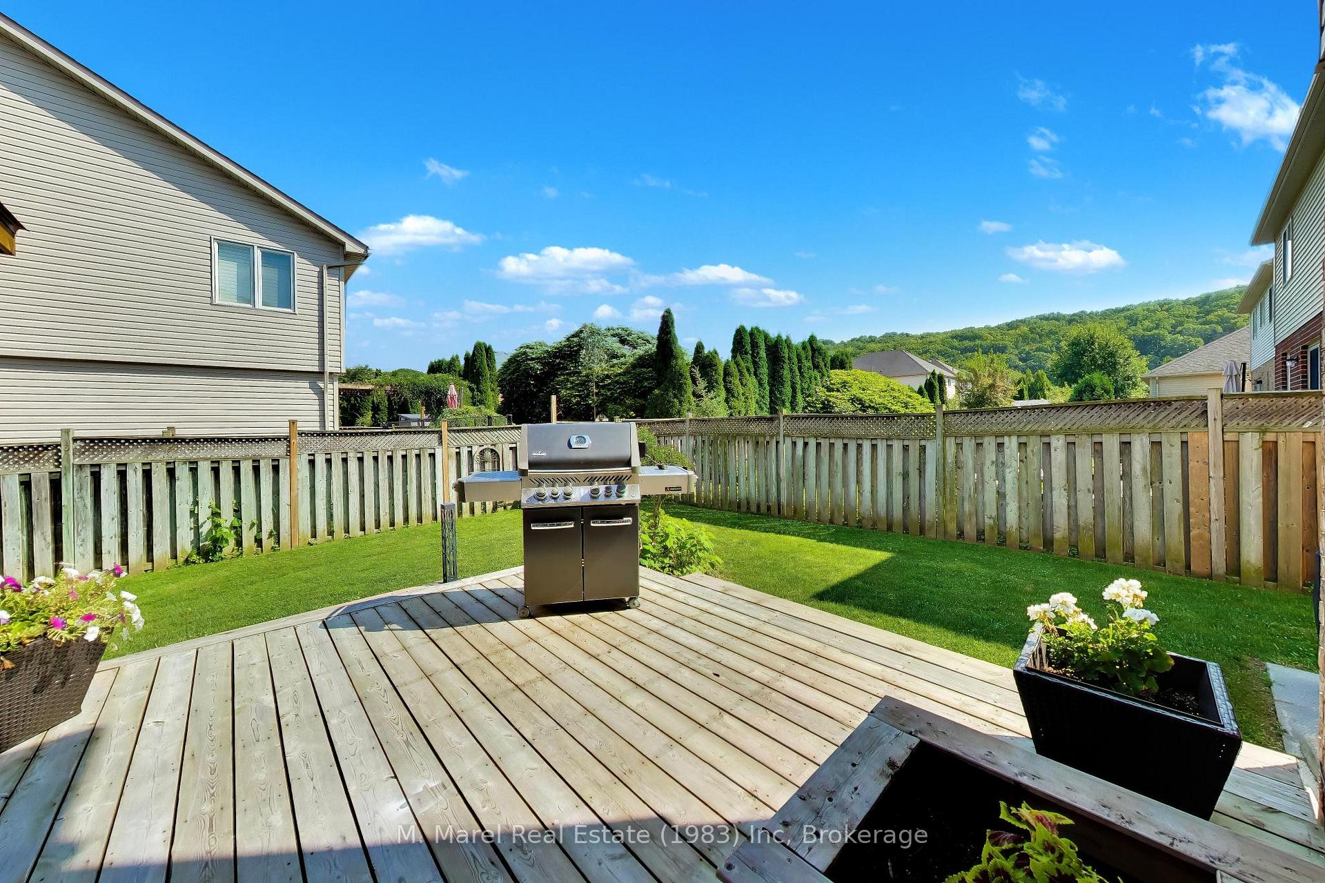 Photo 31 of 38 Udell Way, Grimsby, Grimsby East — HOMEH