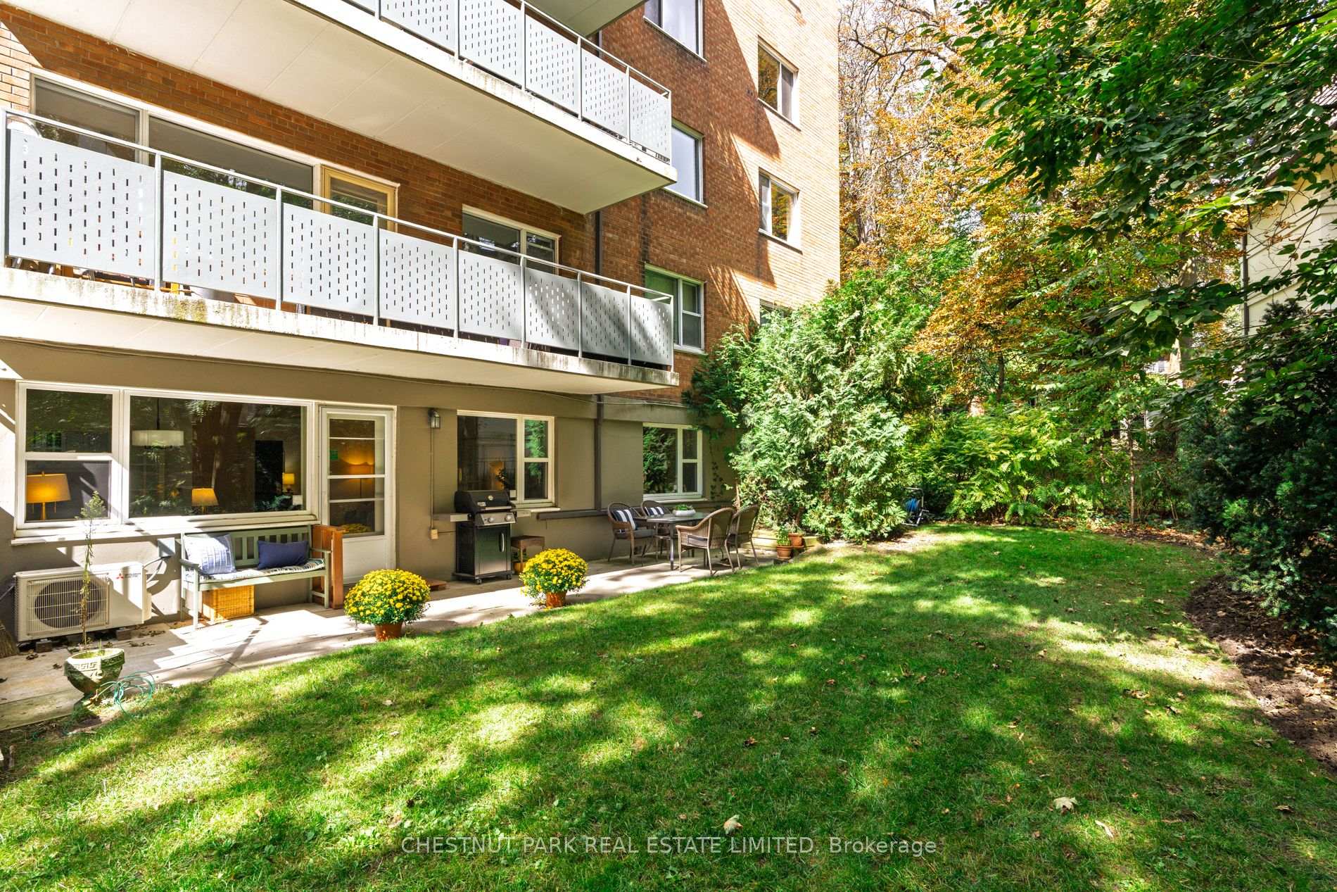 Front of Unit 502, 21 Dale Avenue