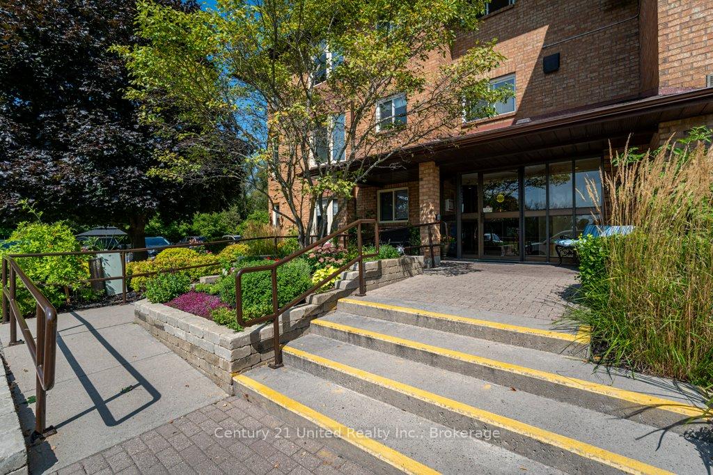 Photo 2 of Unit 303, 2181 Walker Avenue, Peterborough, Ashburnham Ward 4 — HOMEH