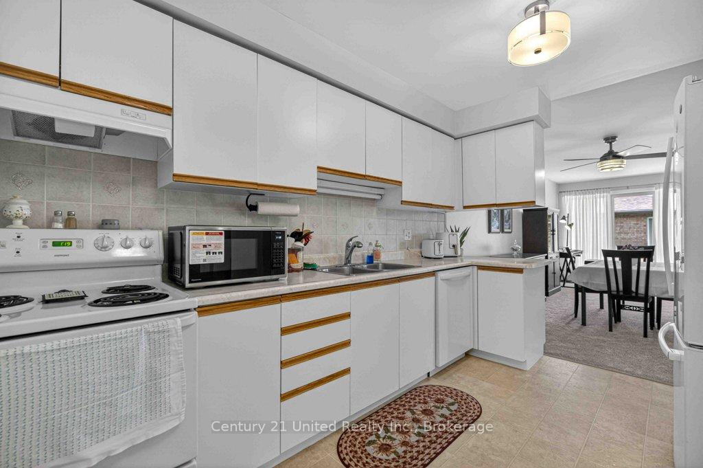 Photo 12 of Unit 303, 2181 Walker Avenue, Peterborough, Ashburnham Ward 4 — HOMEH