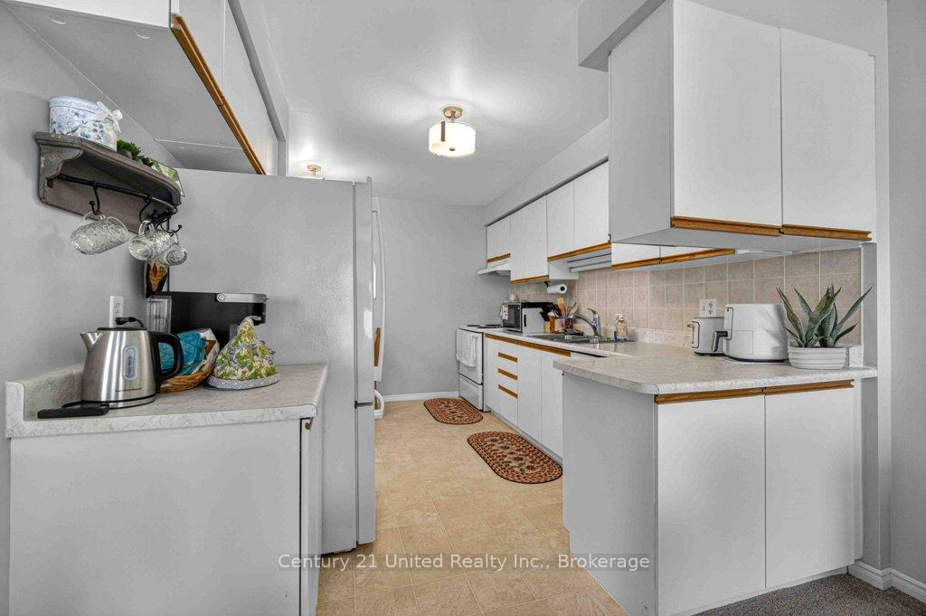 Photo 14 of Unit 303, 2181 Walker Avenue, Peterborough, Ashburnham Ward 4 — HOMEH