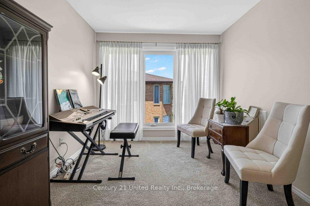 Photo 19 of Unit 303, 2181 Walker Avenue, Peterborough, Ashburnham Ward 4 — HOMEH