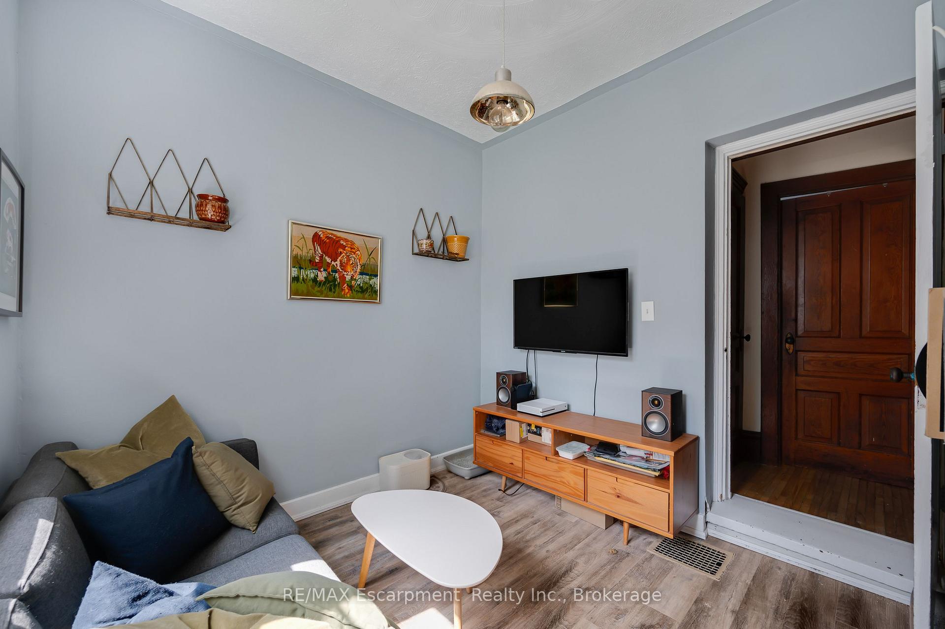 Photo 17 of 458 Woolwich Street, Guelph, Exhibition Park — HOMEH
