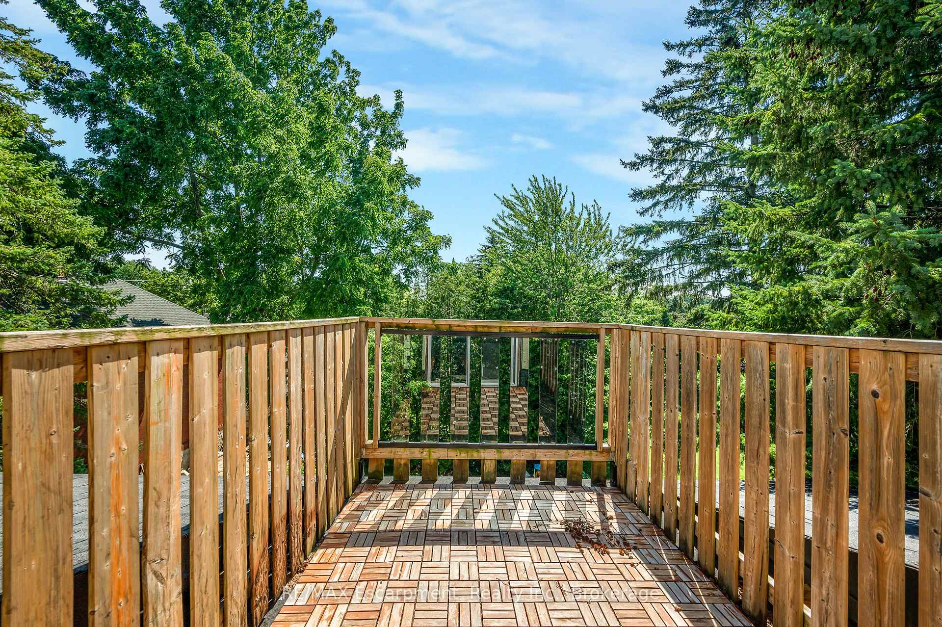 Photo 37 of 458 Woolwich Street, Guelph, Exhibition Park — HOMEH